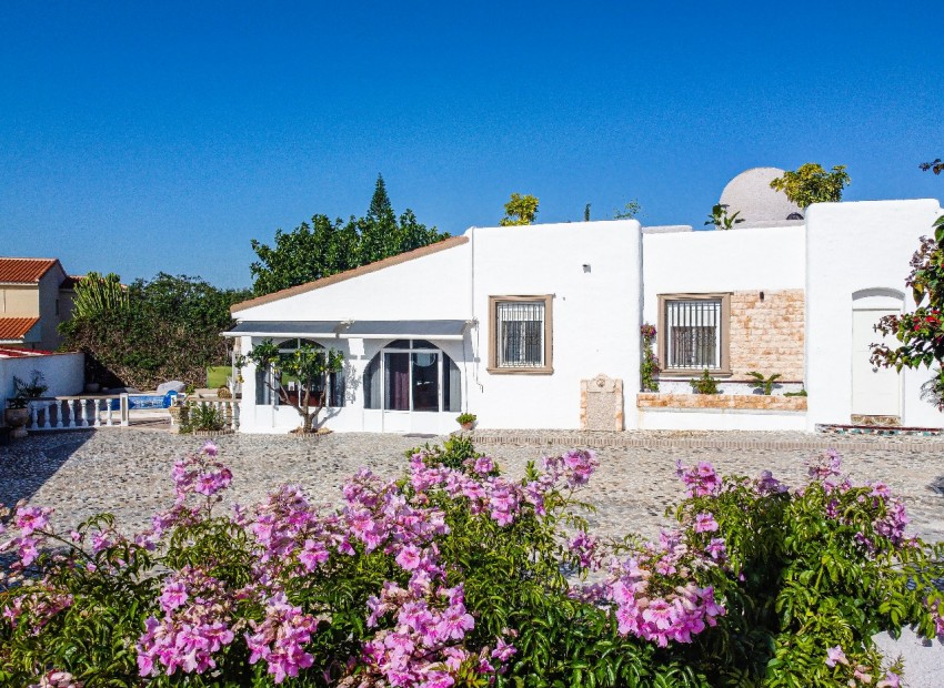 Sale - Villa -
Rojales - Ciudad Quesada