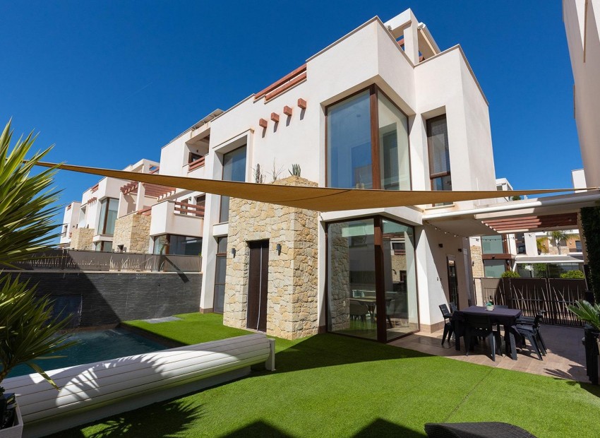 Sale - Villa -
Rojales - Pueblo bravo