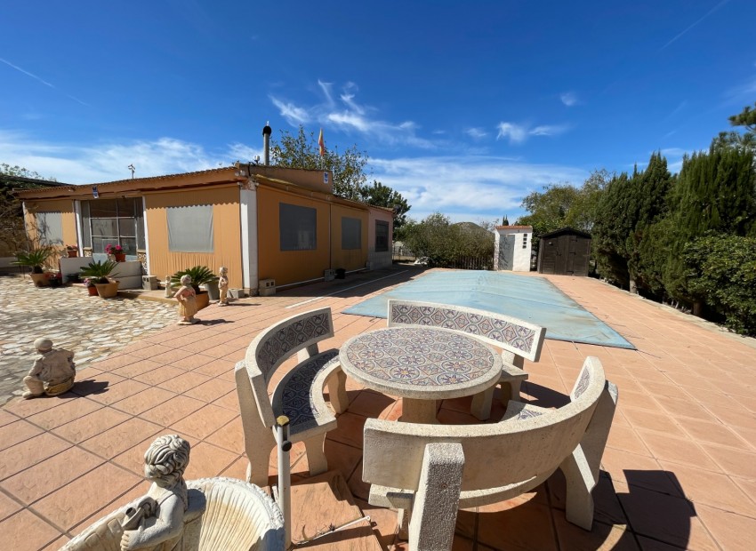 Sale - Villa -
Rojales