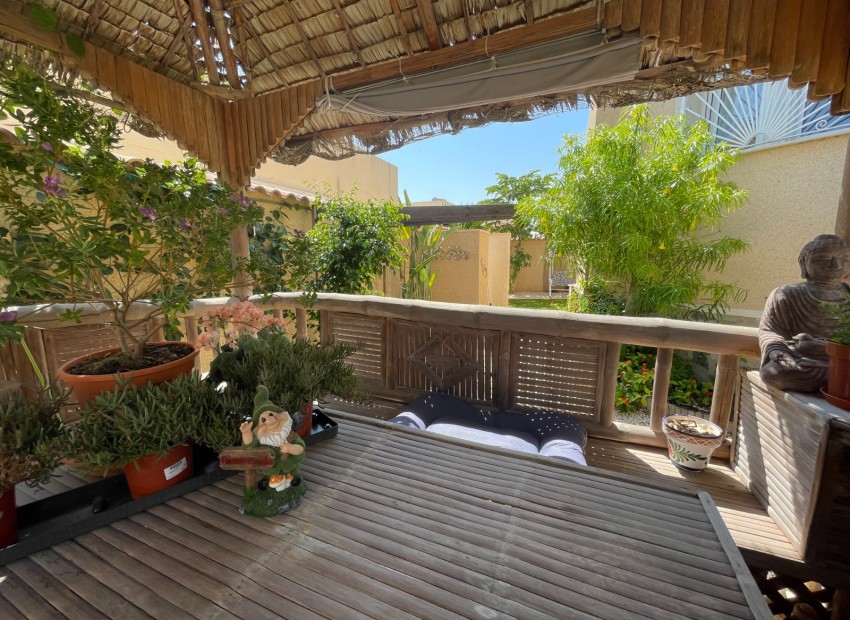 Sale - Villa -
Rojales