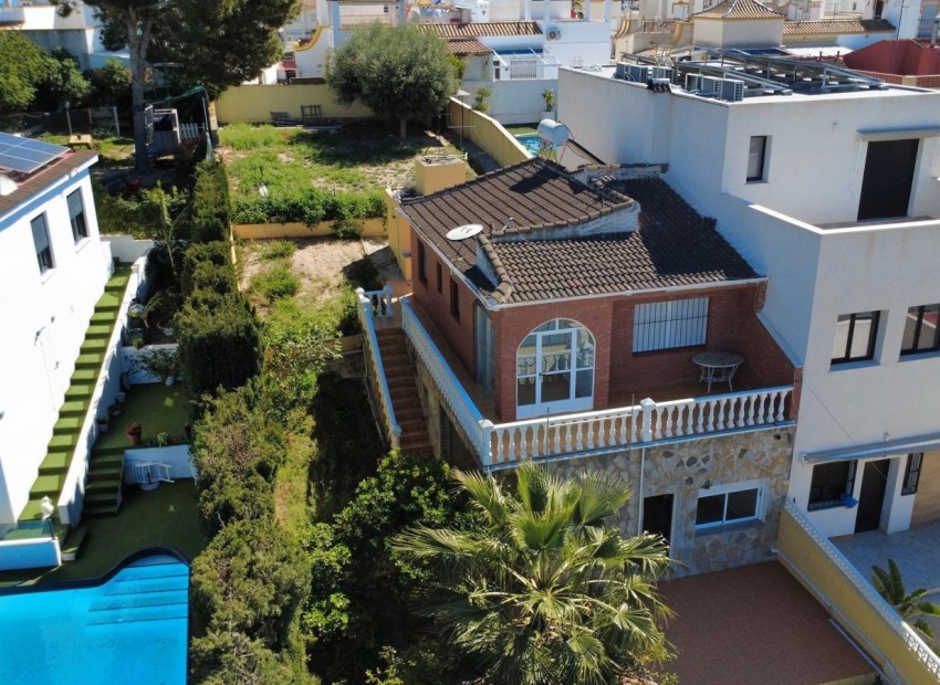 Sale - Villa -
Torrevieja* - Los balcones