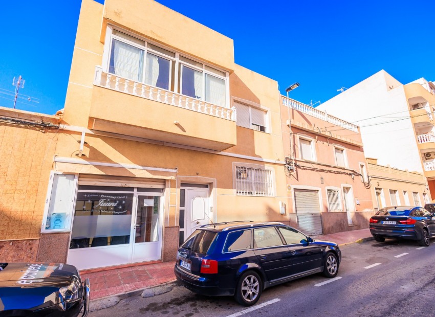 Sale - Villa -
Torrevieja*