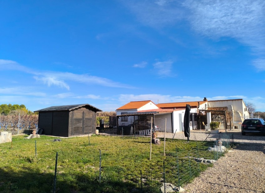 Sale - Villa -
Villena - Rural location
