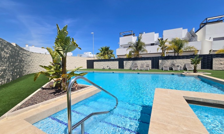 Townhouse * - Herverkoop - Ciudad Quesada * -
                Doña Pepa *