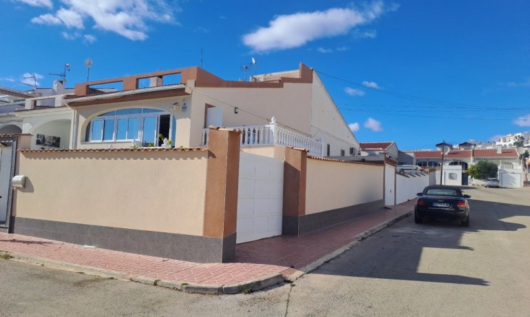 Townhouse - Sale - Ciudad quesada -
                Costa Blanca