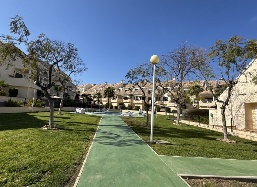 Venta - Apartamento / piso -
Campoamor Golf