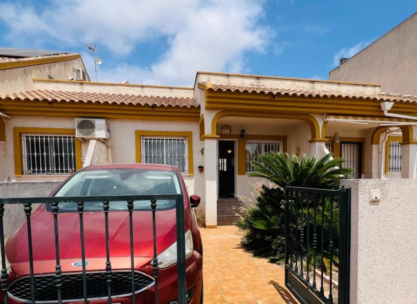 Venta - Apartamento / piso -
Daya Nueva - Daya Nueva - Town