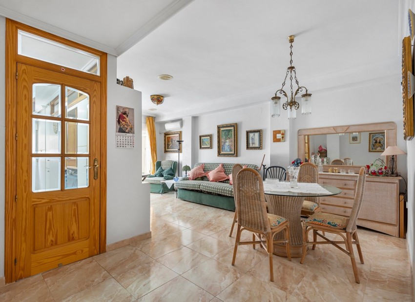 Venta - Apartamento / piso -
La Mata - Playa