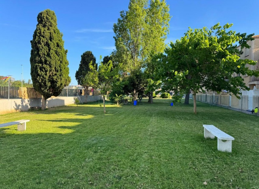 Venta - Apartamento / piso -
La Siesta - El Salado - Torreta - La Siesta