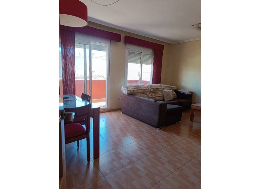 Venta - Apartamento / piso -
Los Montesinos