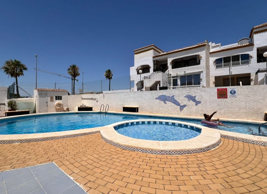 Venta - Apartamento / piso -
Orihuela Costa - Entre Naranjos - Vistabella Golf