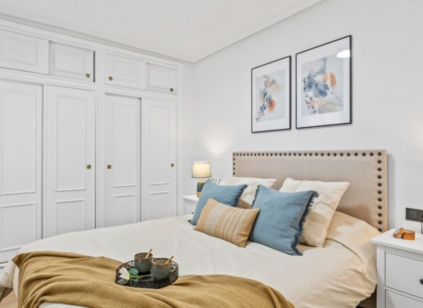 Venta - Apartamento / piso -
Orihuela Costa - La Florida