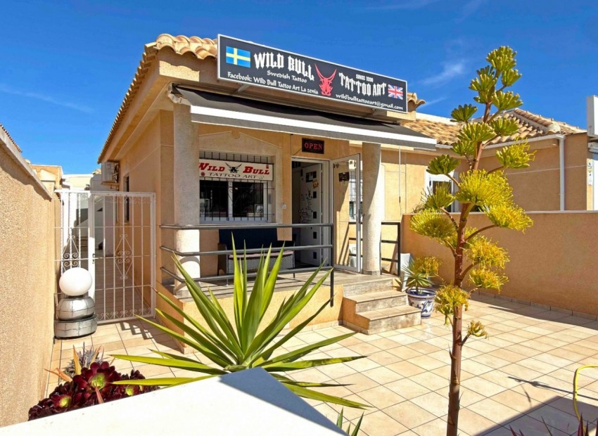 Venta - Apartamento / piso -
Orihuela Costa - La Zenia