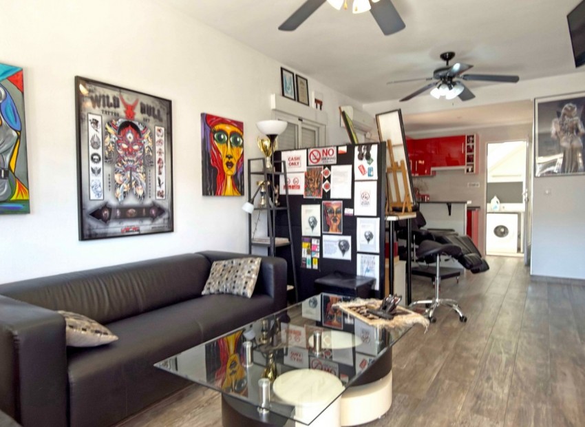 Venta - Apartamento / piso -
Orihuela Costa - La Zenia