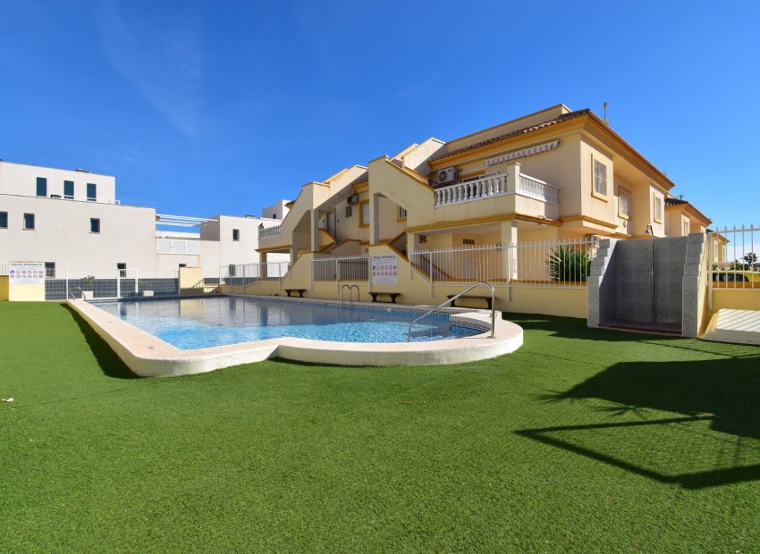 Venta - Apartamento / piso -
Orihuela Costa - Playa Flamenca