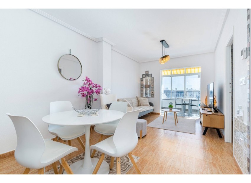 Venta - Apartamento / piso -
Orihuela Costa - Playa Flamenca