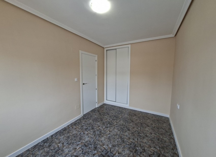 Venta - Apartamento / piso -
Orihuela Costa - Punta Prima