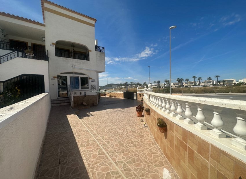 Venta - Apartamento / piso -
Orihuela - Entre Naranjos Vistabella