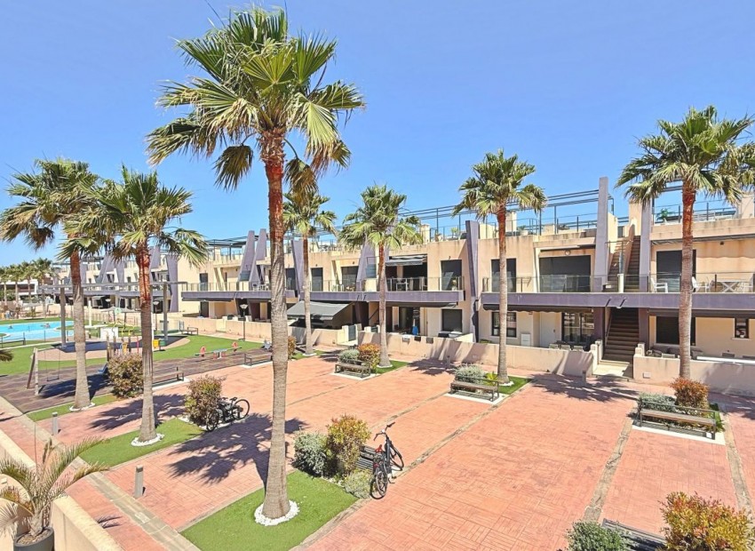 Venta - Apartamento / piso -
Pilar de La Horadada - Torre de La Horadada - Town
