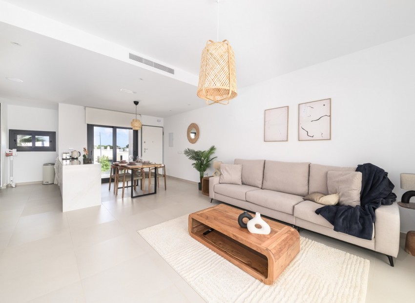 Venta - Apartamento / piso -
Pilar de la Horadada