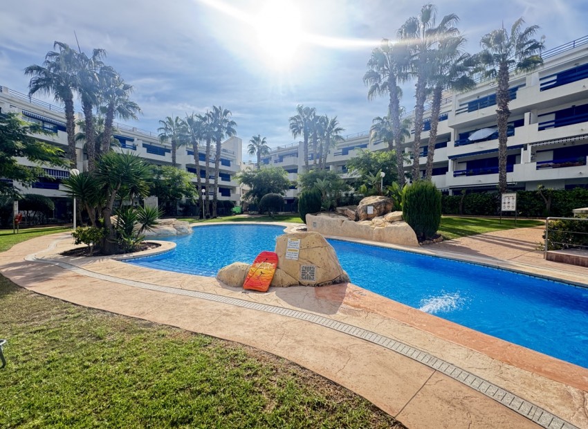 Venta - Apartamento / piso -
Playa Flamenca