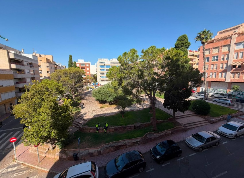 Venta - Apartamento / piso -
Torrevieja Centro - Torrevieja
