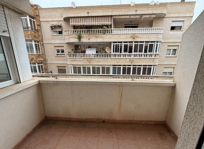 Venta - Apartamento / piso -
Torrevieja - Centro