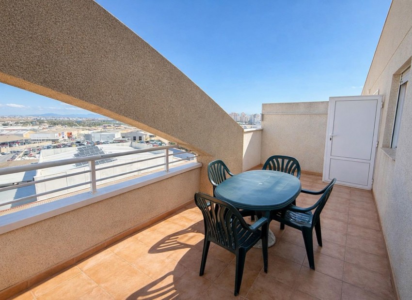 Venta - Apartamento / piso -
Torrevieja - Centro