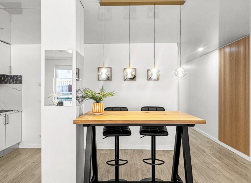 Venta - Apartamento / piso -
Torrevieja - El Acequión - Los Náufragos