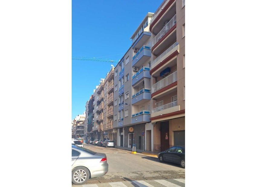 Venta - Apartamento / piso -
Torrevieja - El Acequión