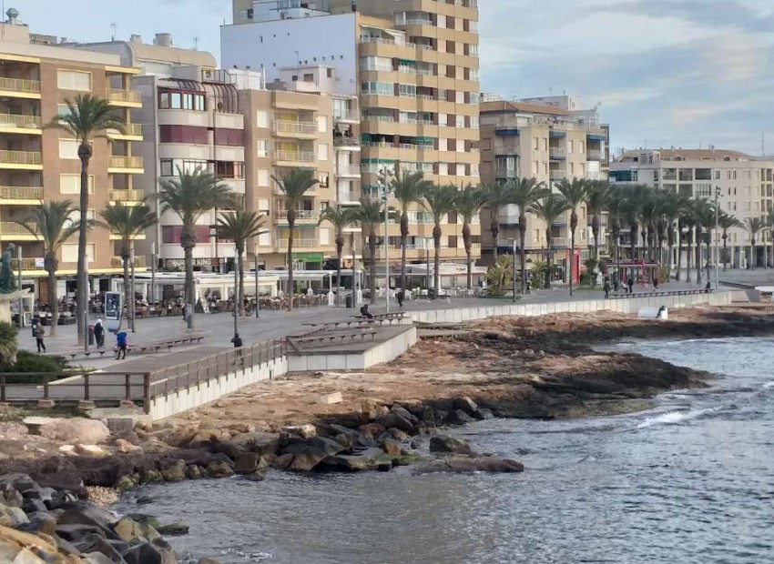 Venta - Apartamento / piso -
Torrevieja - El Acequión