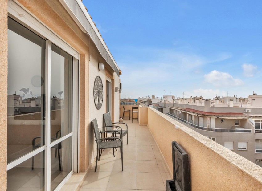 Venta - Apartamento / piso -
Torrevieja - Estacion de autobuses