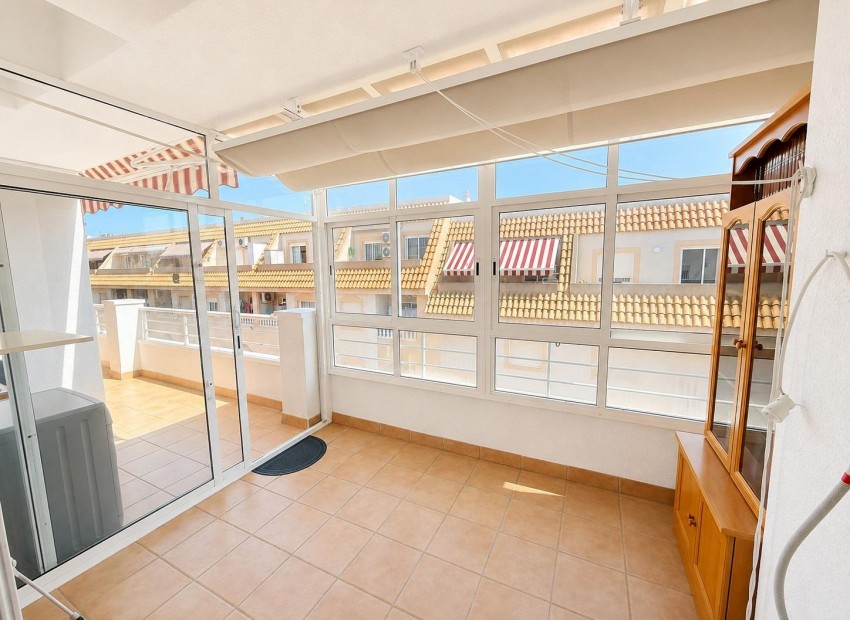 Venta - Apartamento / piso -
Torrevieja - Estacion de autobuses