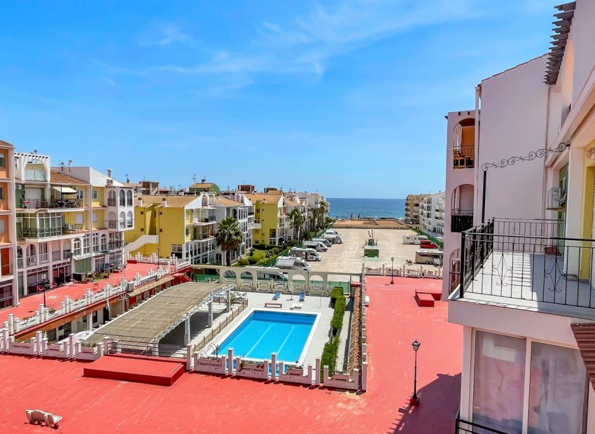 Venta - Apartamento / piso -
Torrevieja - Mar Azul