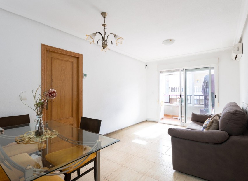Venta - Apartamento / piso -
Torrevieja - Parque de las Naciones