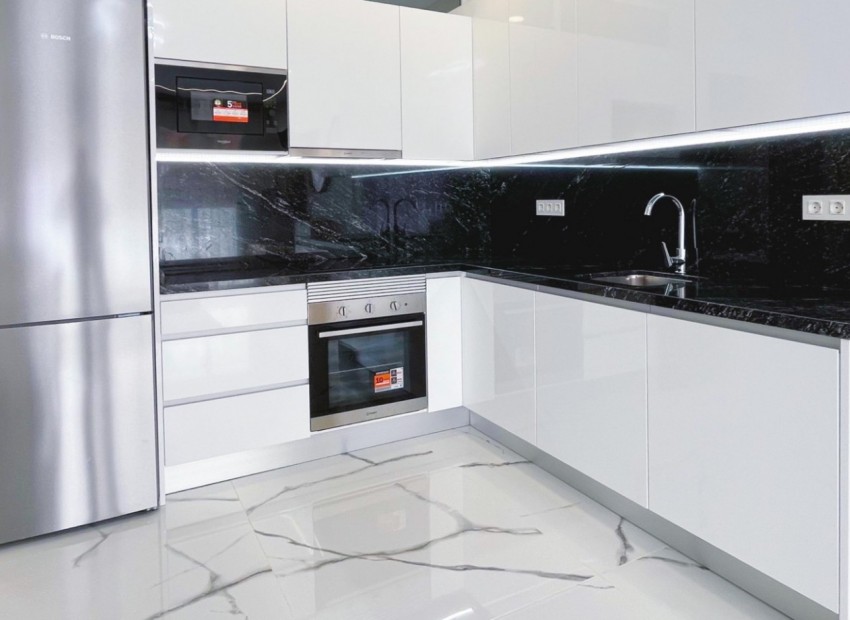 Venta - Apartamento / piso -
Torrevieja - Playa del Cura