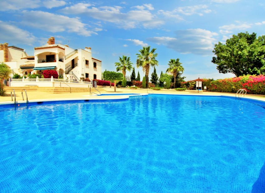 Venta - Apartamento / piso -
Villamartin - PAU 8