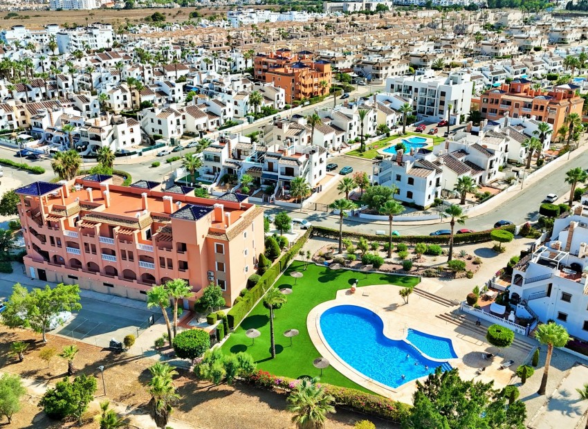 Venta - Apartamento / piso -
Villamartin - PAU 8