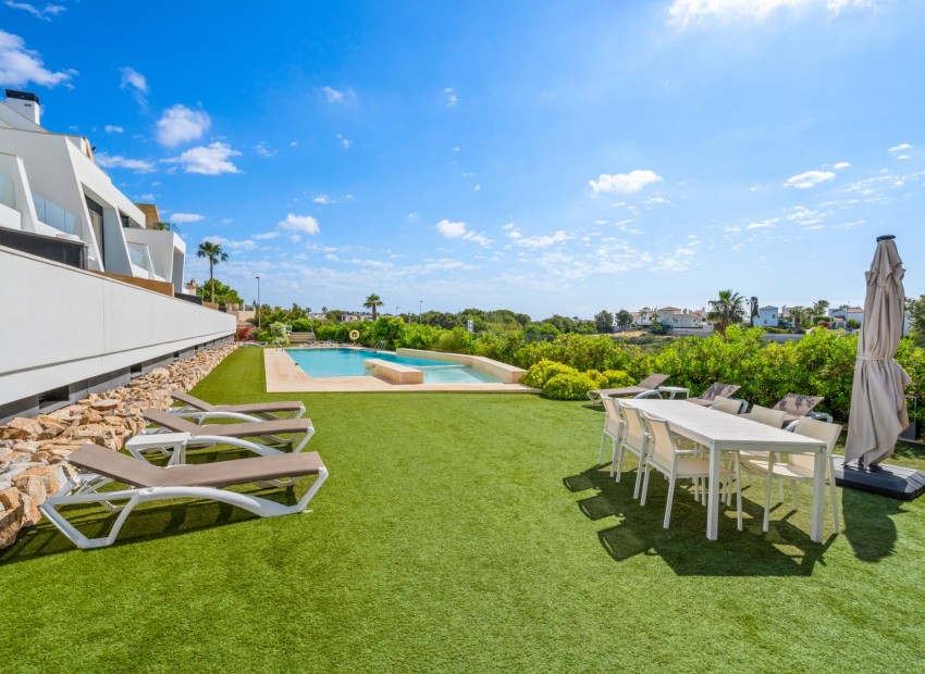 Venta - Apartamento / piso -
Villamartin