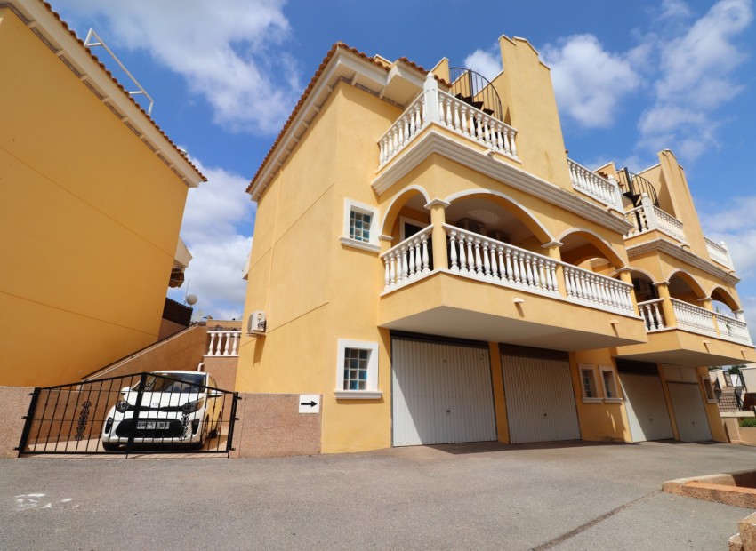 Venta - Casa -
Algorfa - La Finca Golf Resort