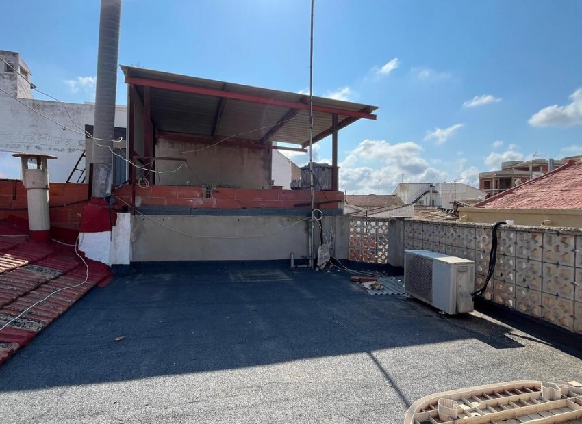 Venta - Casa -
Algorfa