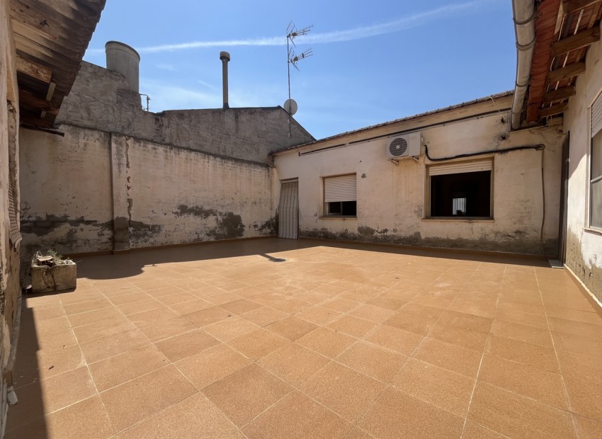 Venta - Casa -
Algorfa