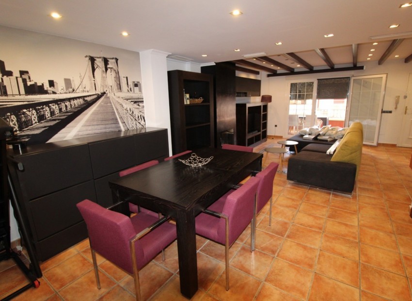 Venta - Casa -
Catral* - pueblo