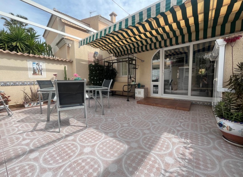 Venta - Casa -
Ciudad Quesada - Doña pepa