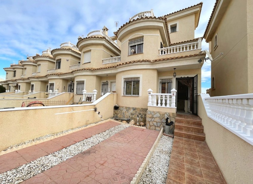 Venta - Casa -
Ciudad Quesada - Lo Marabu