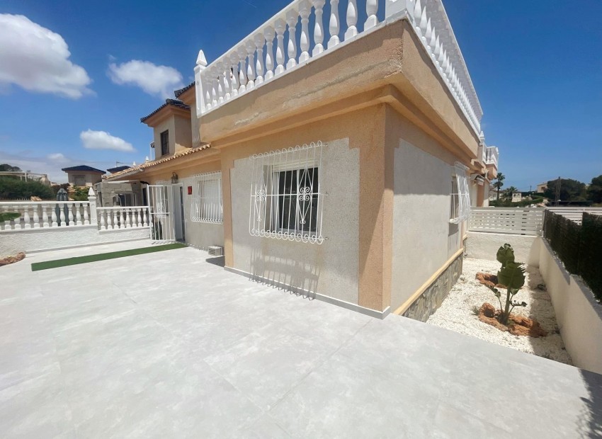 Venta - Casa -
Ciudad Quesada - Upper Golf