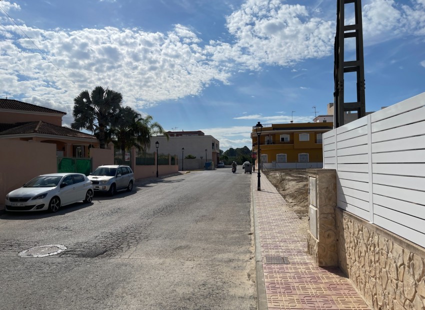 Venta - Casa -
Jacarilla - Comunidad Valenciana