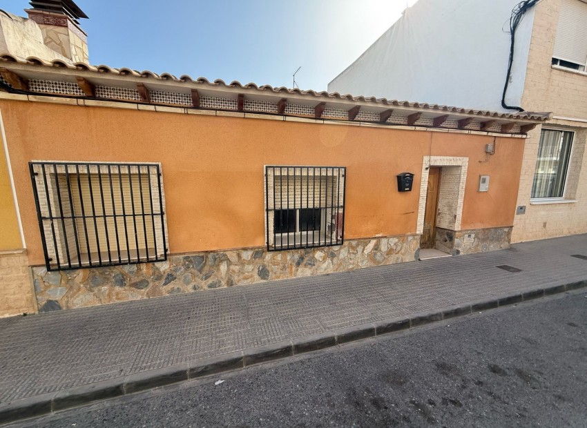 Venta - Casa -
Los Montesinos - Los Montesinos - Village