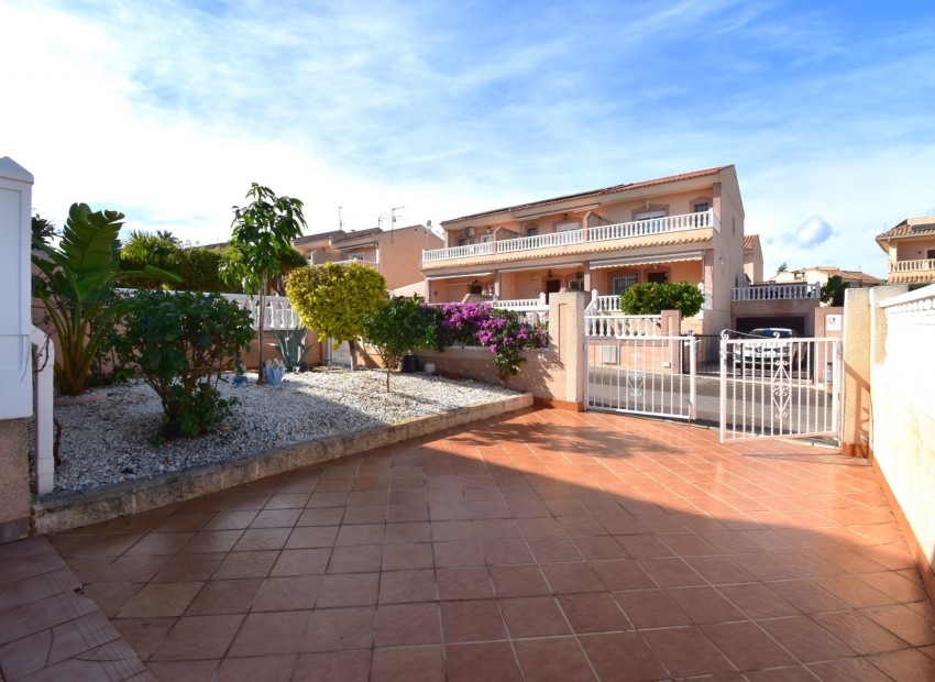 Venta - Casa -
Orihuela Costa - Los Balcones