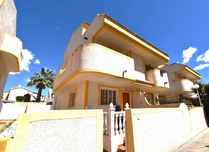 Venta - Casa -
Orihuela Costa - Playa Flamenca